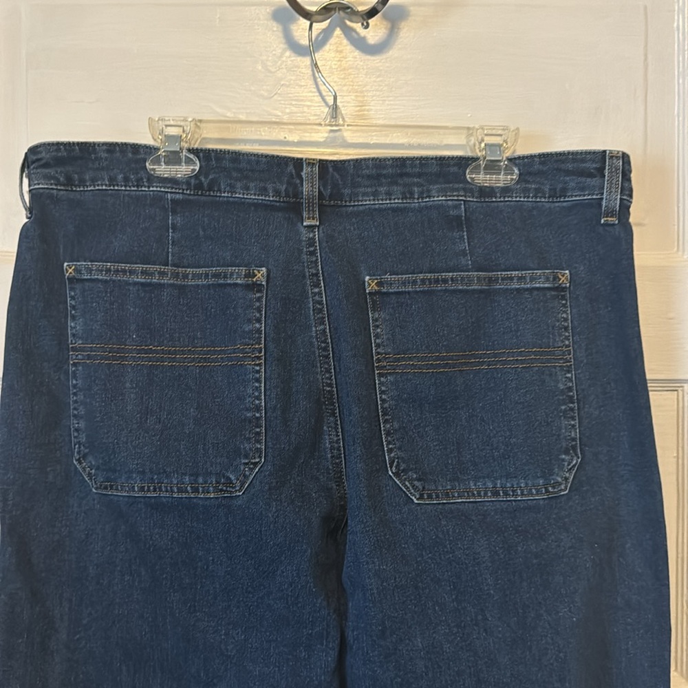 Woman’s Size 18 LL Bean Jeans - Picture 6 of 8